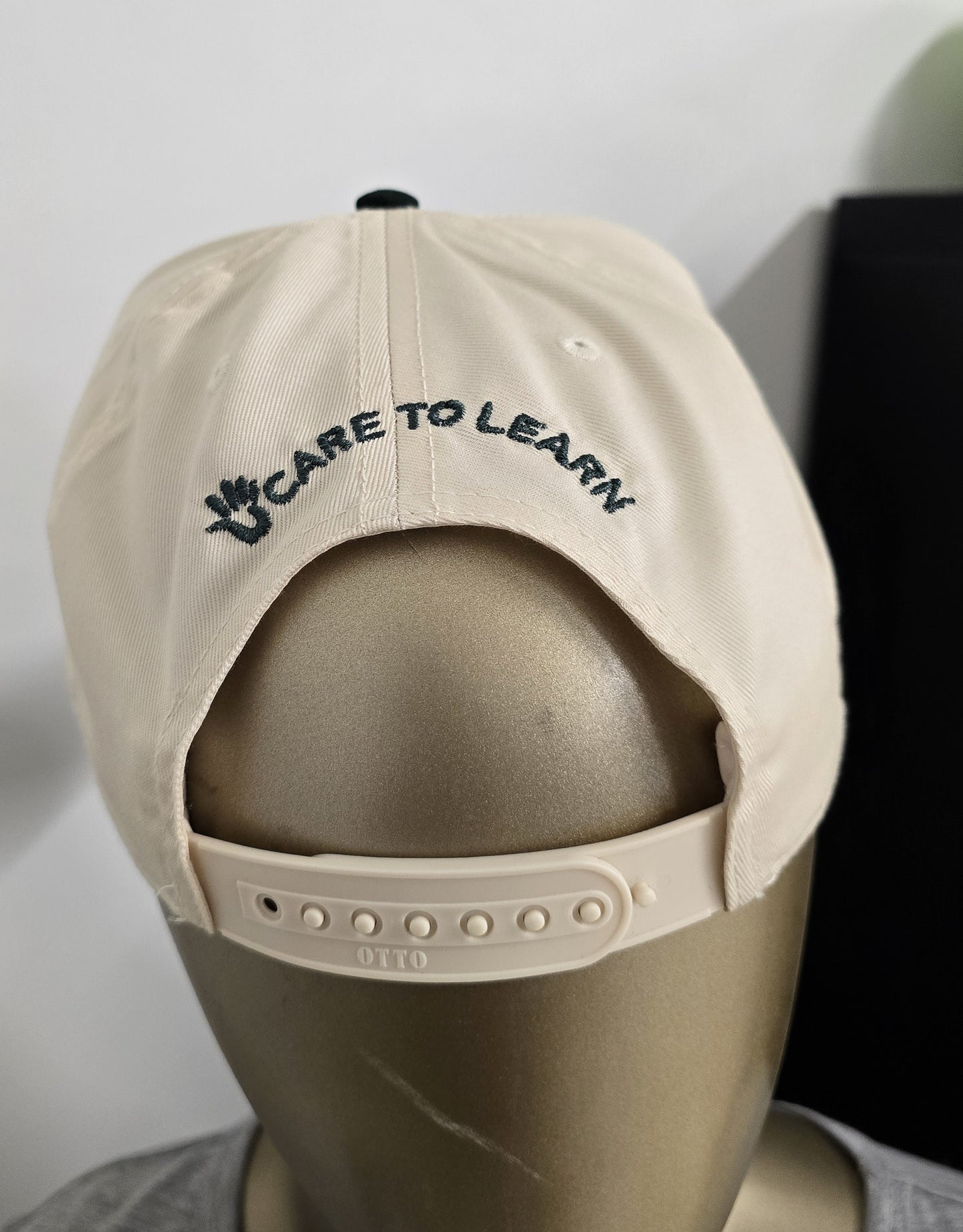 Hat: Soiree